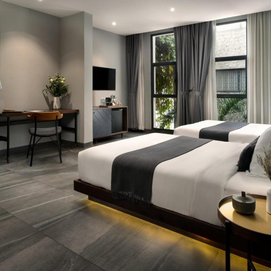 Baitong Hotel & Resort Phnom-Penh Buitenkant foto