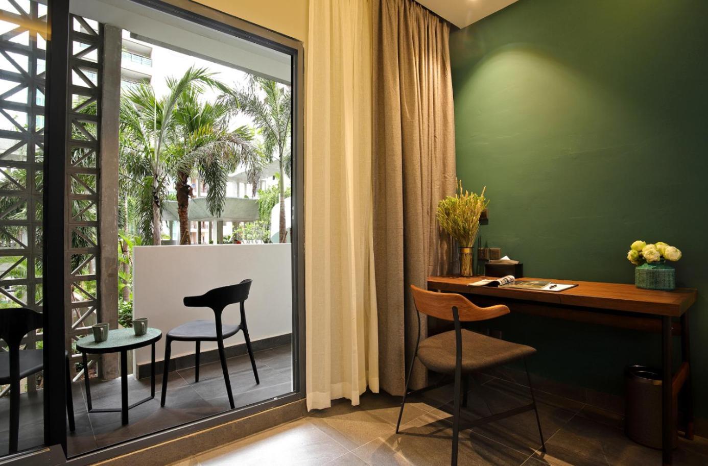 Baitong Hotel & Resort Phnom-Penh Buitenkant foto