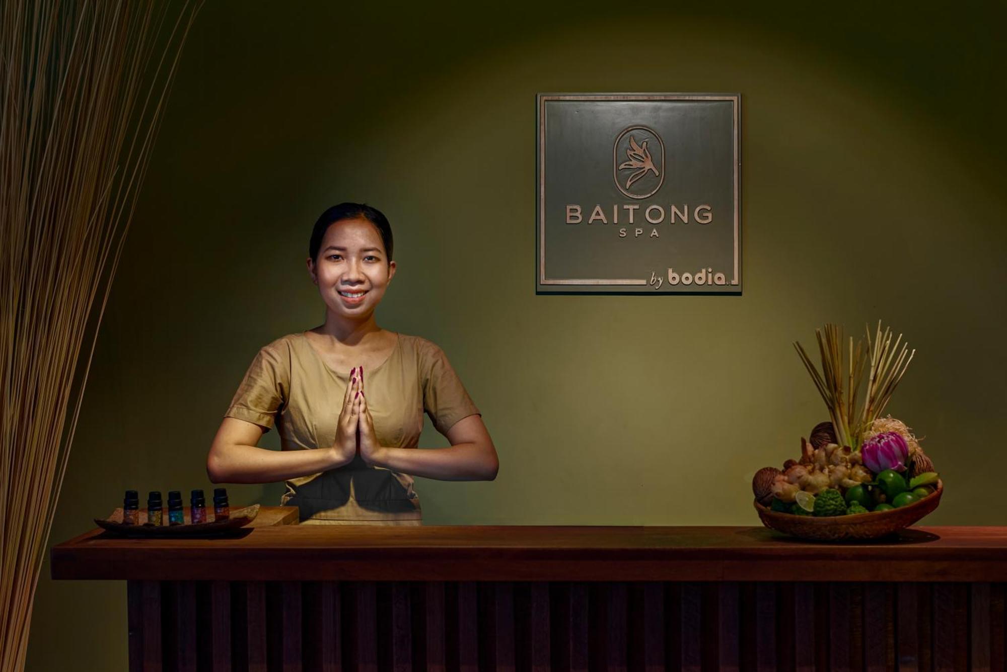 Baitong Hotel & Resort Phnom-Penh Buitenkant foto